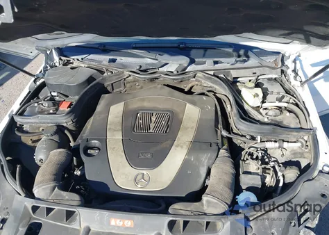 2009 Mercedes-Benz C 300 Luxury/Sport из США, поврежденный, VIN WDDGF54X59R061182